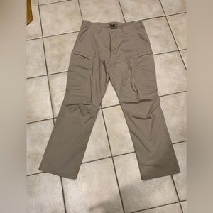 Mens 5.11‎ Tactical Pants Tan color-Men’s size 38x32